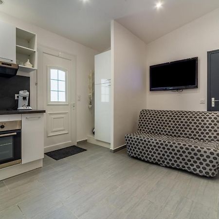 La Serenade - Appartements Confort Avec Terrasse Μοντρέιγ Εξωτερικό φωτογραφία