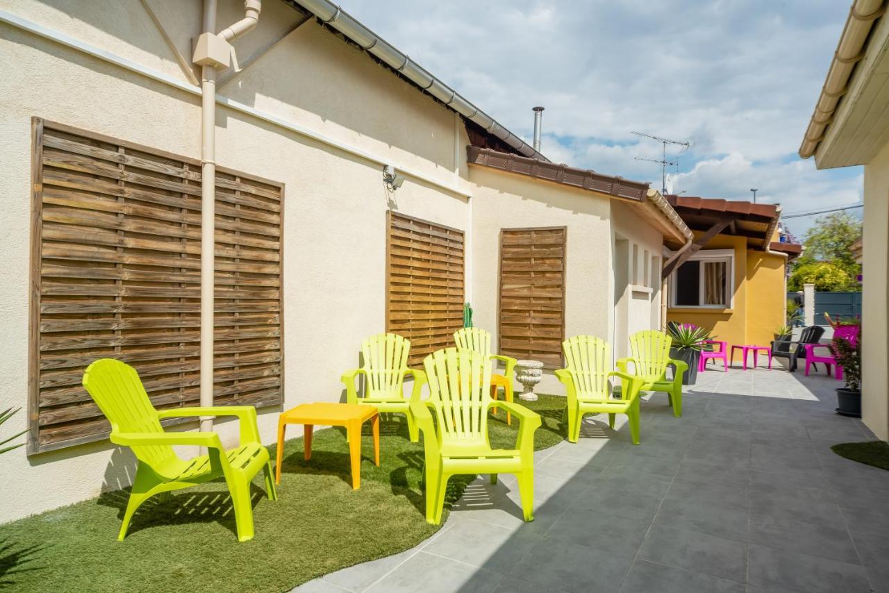 La Serenade - Appartements Confort Avec Terrasse Μοντρέιγ Εξωτερικό φωτογραφία