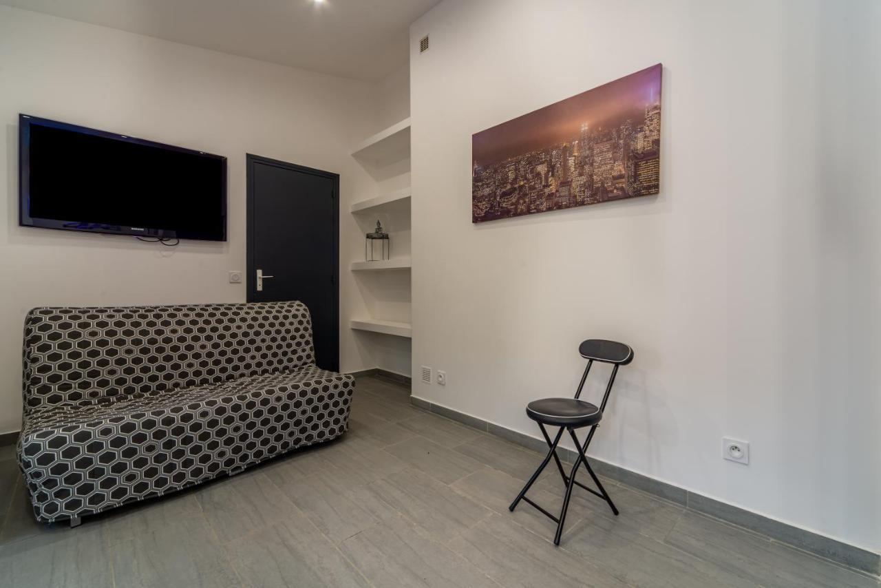 La Serenade - Appartements Confort Avec Terrasse Μοντρέιγ Εξωτερικό φωτογραφία